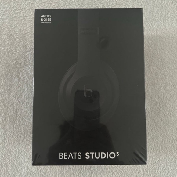 (NEW) Beats Studio 3 Wireless Noise Cancelling Matte Black Headphones - Picture 10 of 16